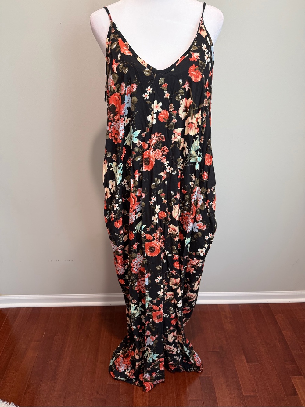 Vanilla Bay Black Floral Maxi Dress with Red and Cream Flowers Pockets OS
